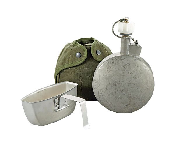 Surplus-US-Arctic-Canteen-2